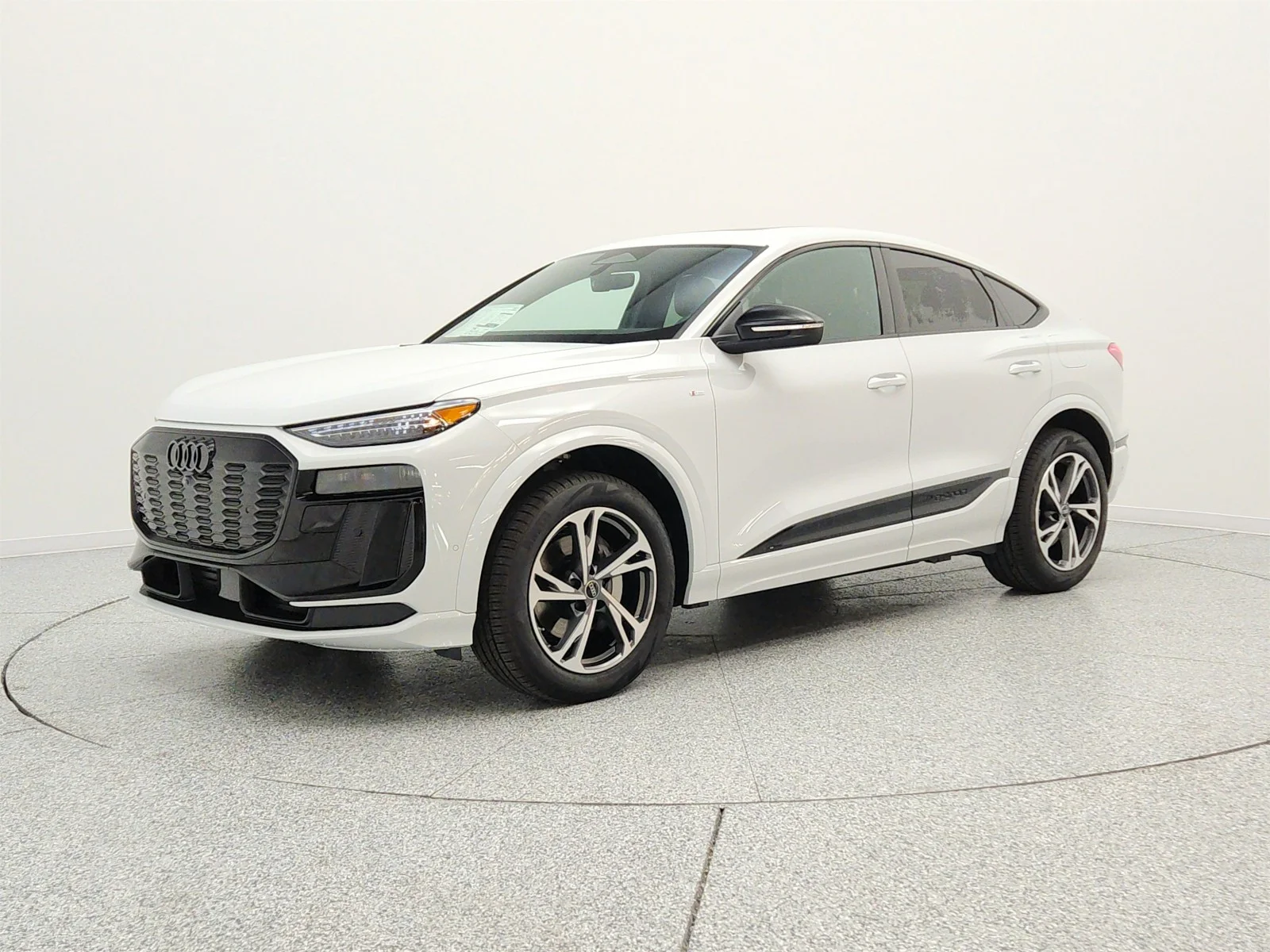 2027 Audi Q6 Sportback e-tron Premium Plus quattro's photo