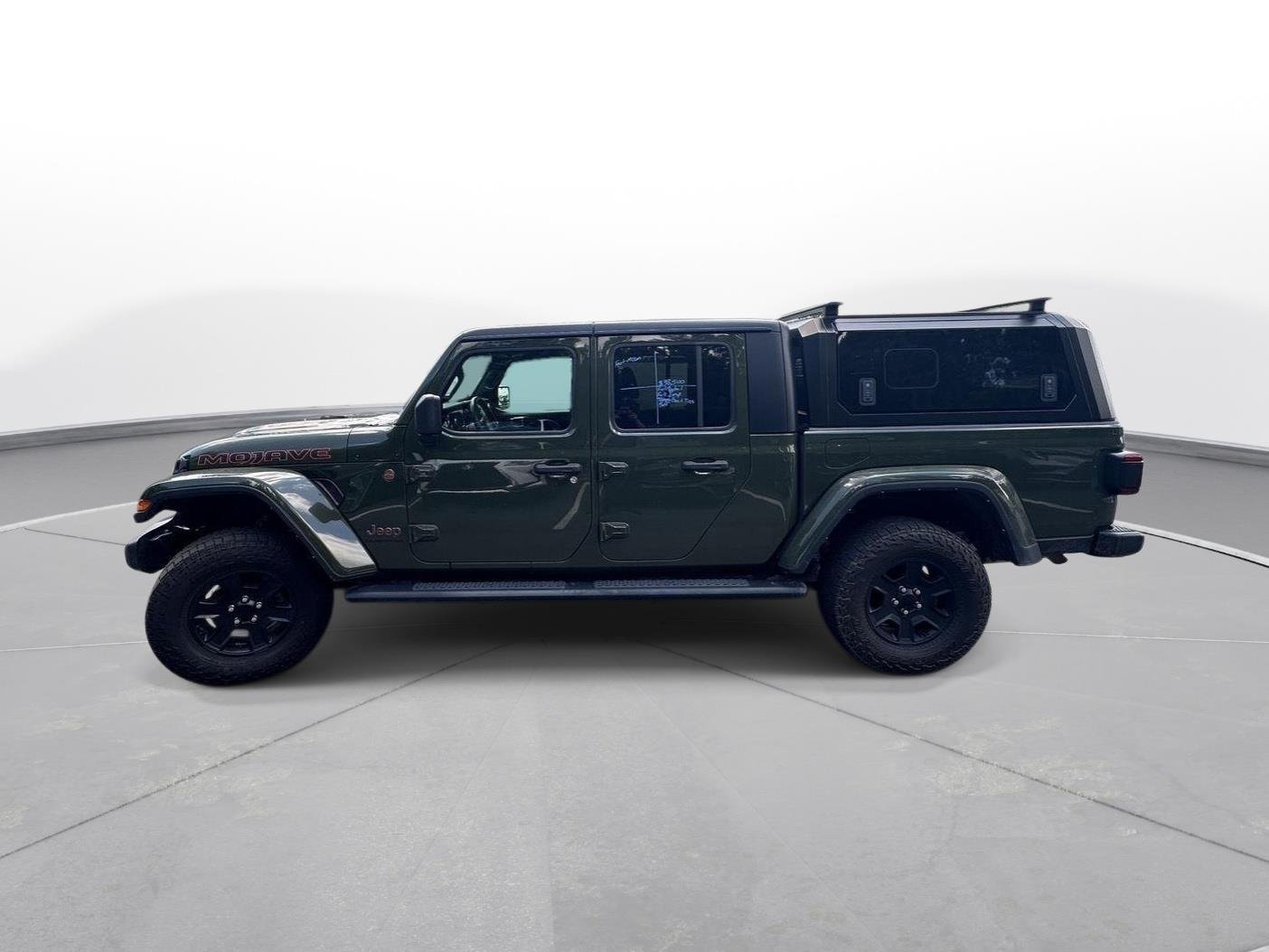 Used 2022 Sarge Green Clearcoat Jeep Mojave image 9