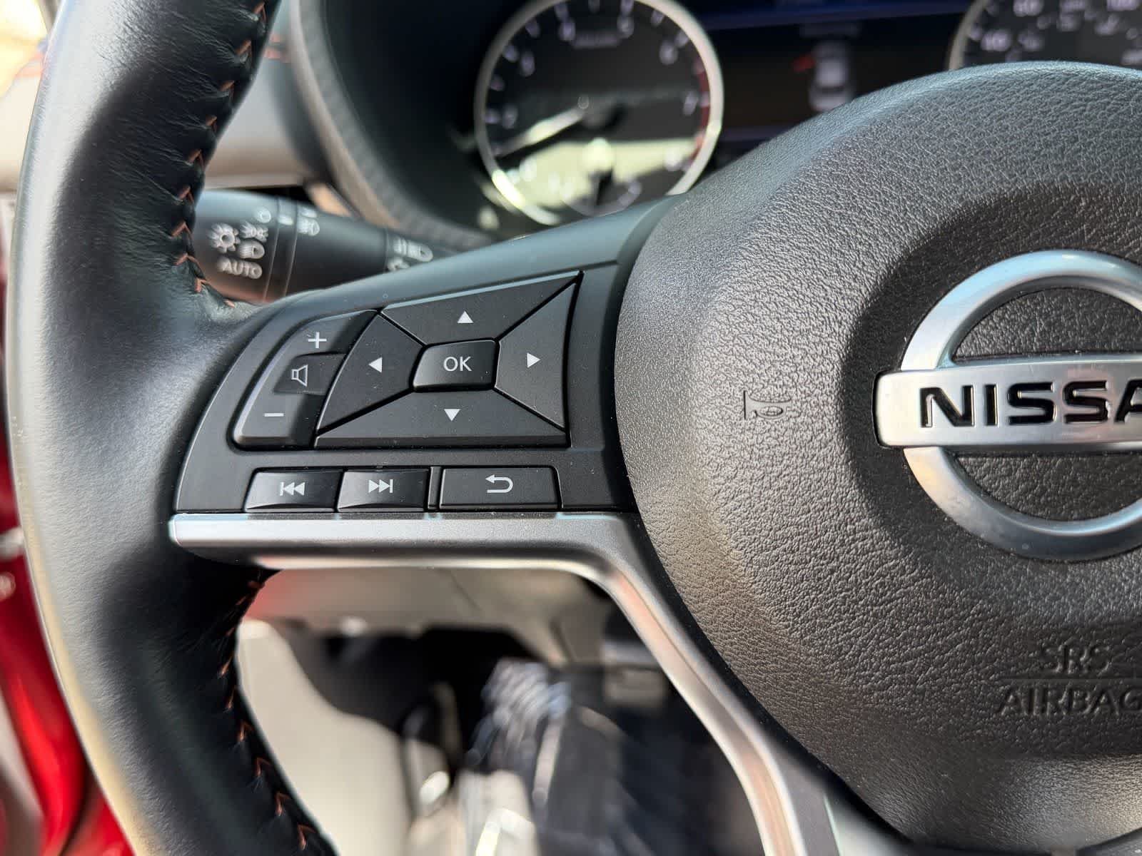 Certified Used 2021 Scarlet Ember Tintcoat Nissan SR image 33