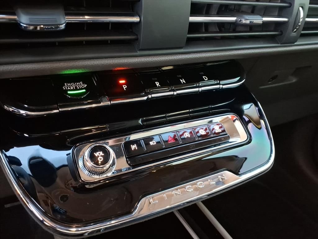 2023 LINCOLN CORSAIR - Image 10