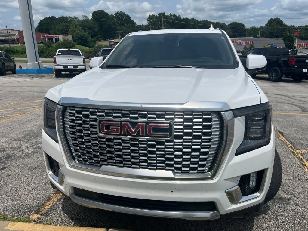 Used 2024 Summit White GMC Denali image 5