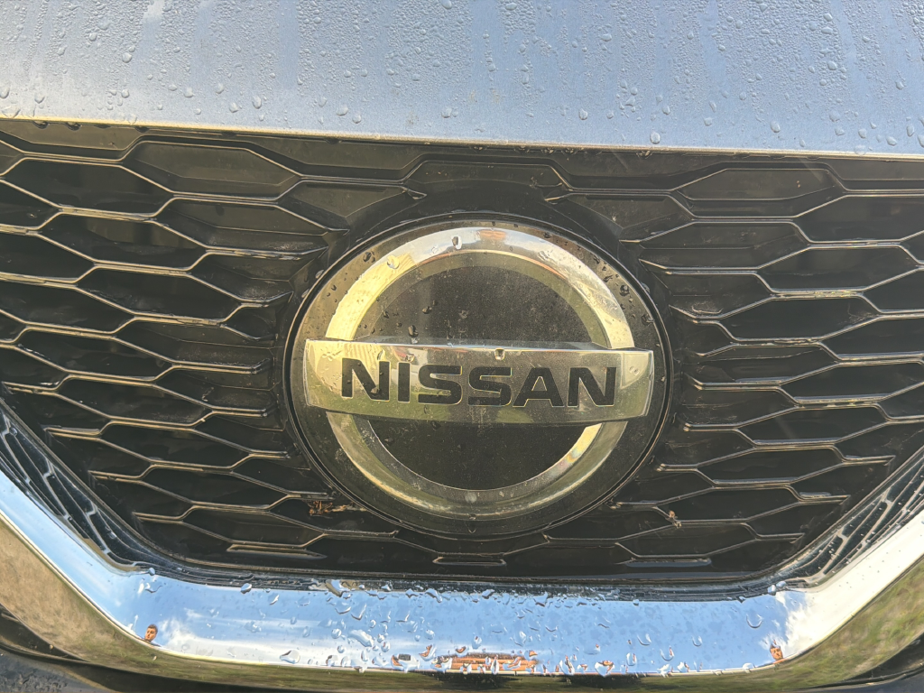 Used 2020 Gray Nissan S image 16
