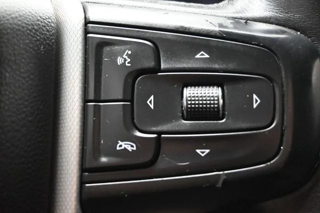 Used 2021 Black GMC Denali image 22
