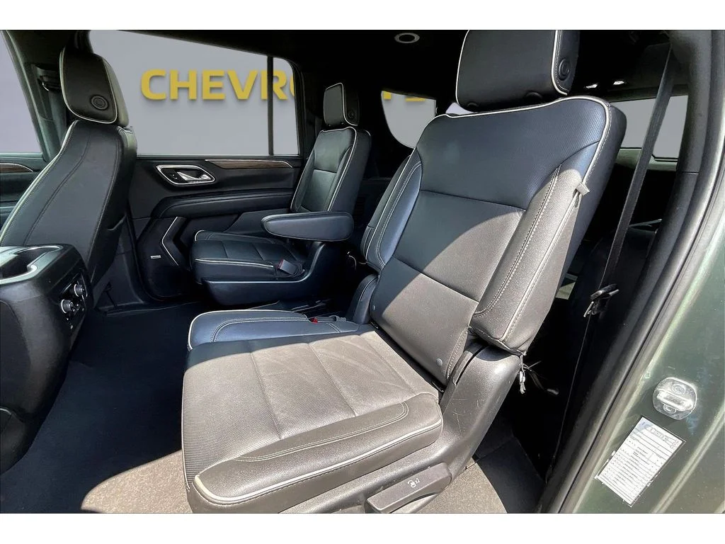 Used 2023 Silver Sage Metallic Chevrolet Premier image 19