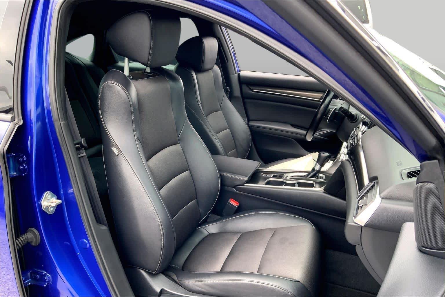 Certified Used 2020 Still Night Pearl Honda Sport image 9