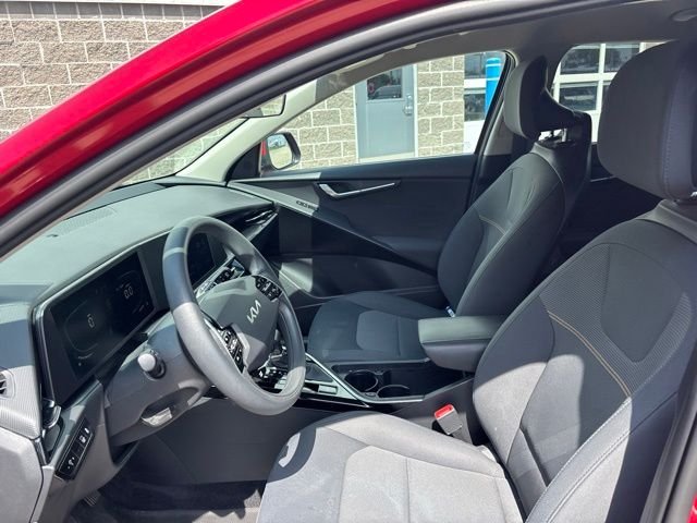 Used 2024 Red Kia LX image 11