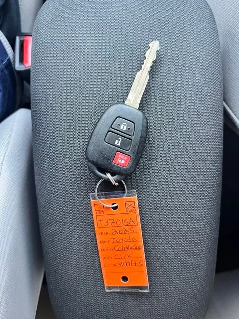 Used 2025 Beige Toyota L image 13