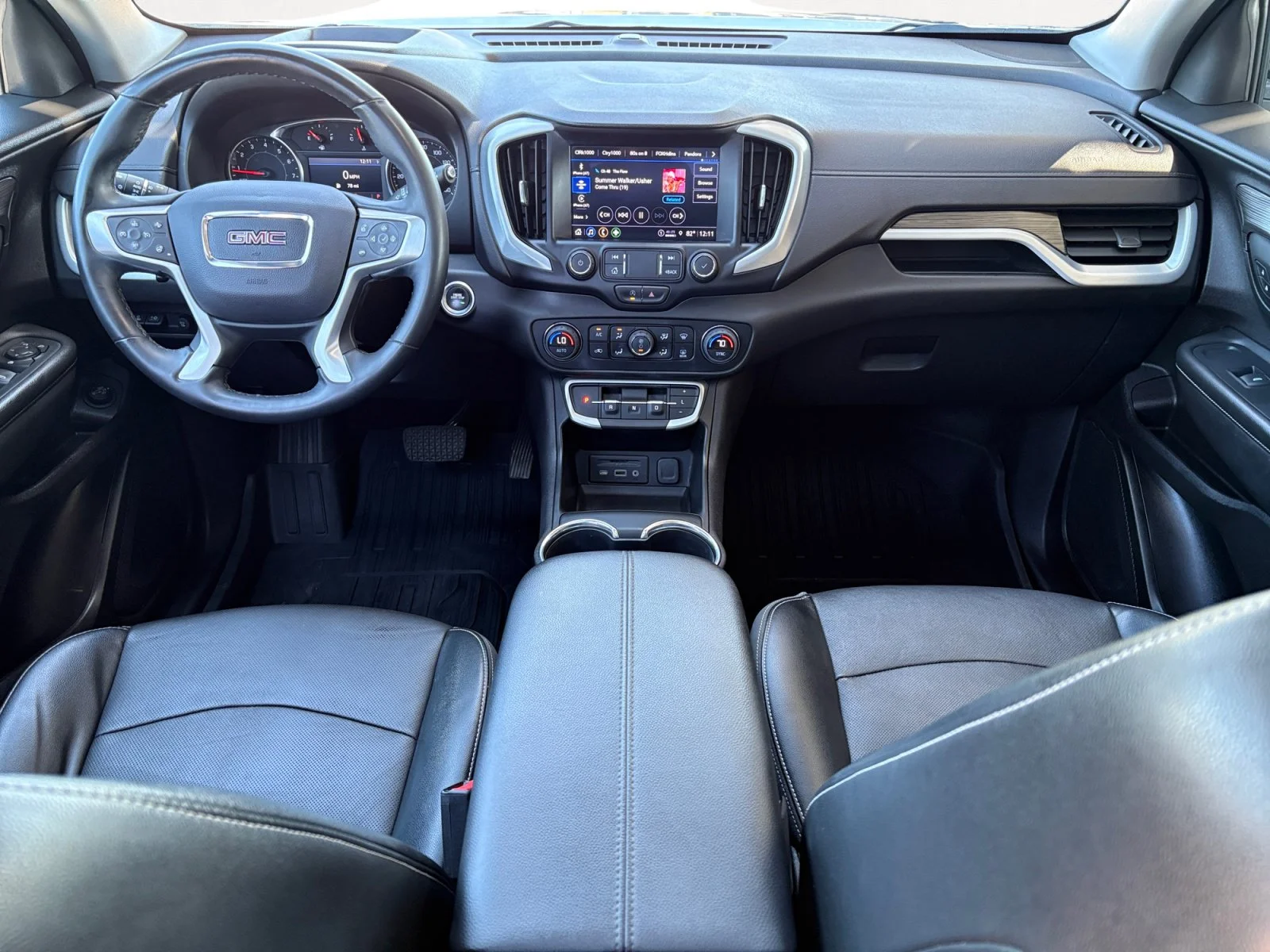 Used 2024 Summit White GMC SLT image 3