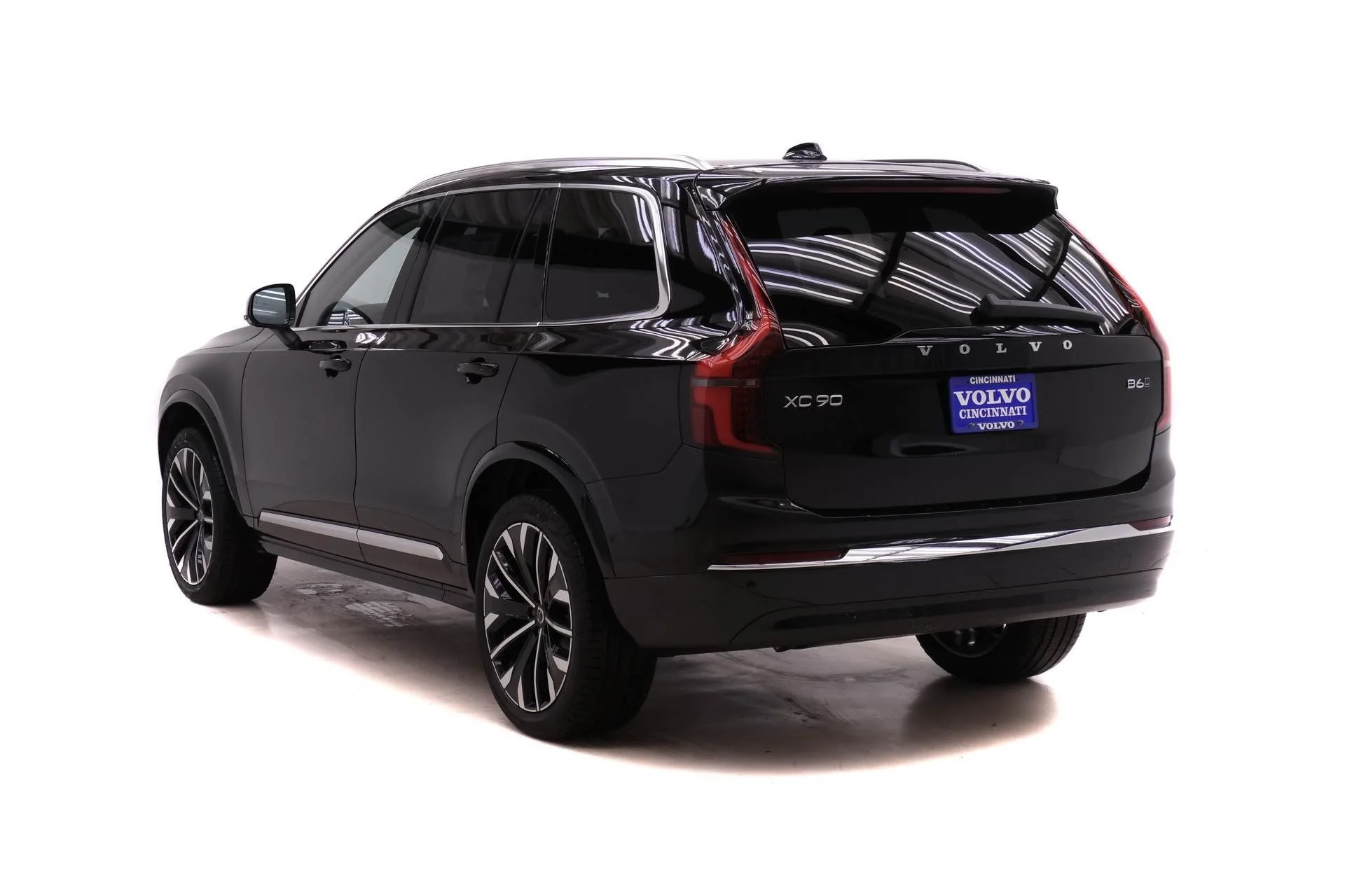 New 2026 Onyx Black Volvo Ultra image 5