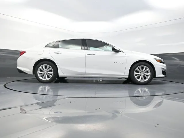 Used 2024 White Chevrolet LT image 39