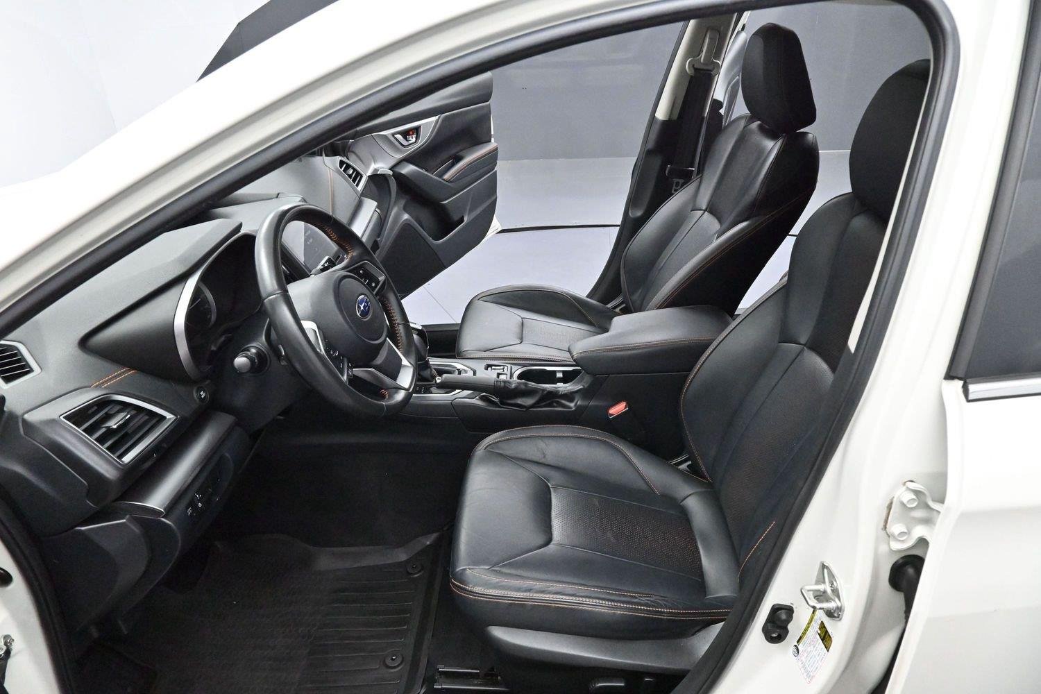 Used 2022 Crystal White Pearl Subaru Limited image 11