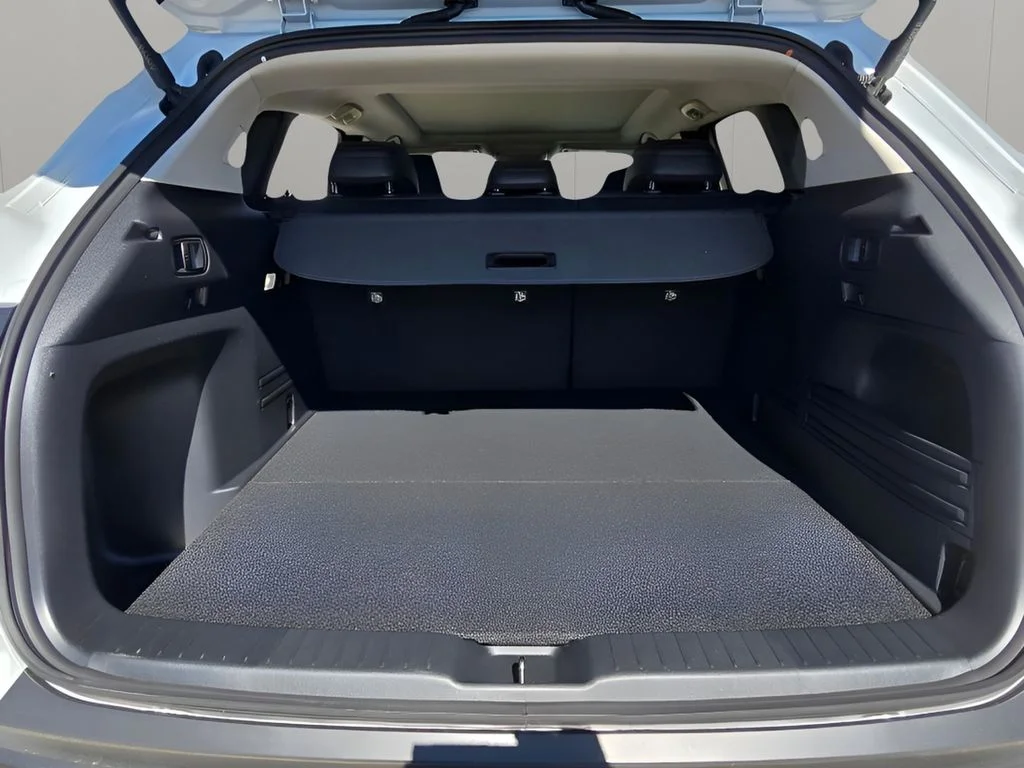 Used 2026 Wind Chill Pearl Mazda Premium image 30