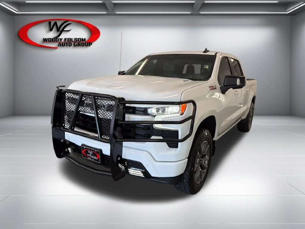 Used 2026 White Chevrolet RST image 3