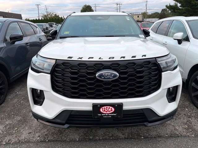 Used 2025 White Ford ST-Line image 2