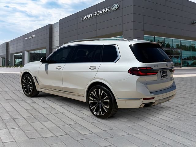 Used 2023 White BMW xDrive40i image 3