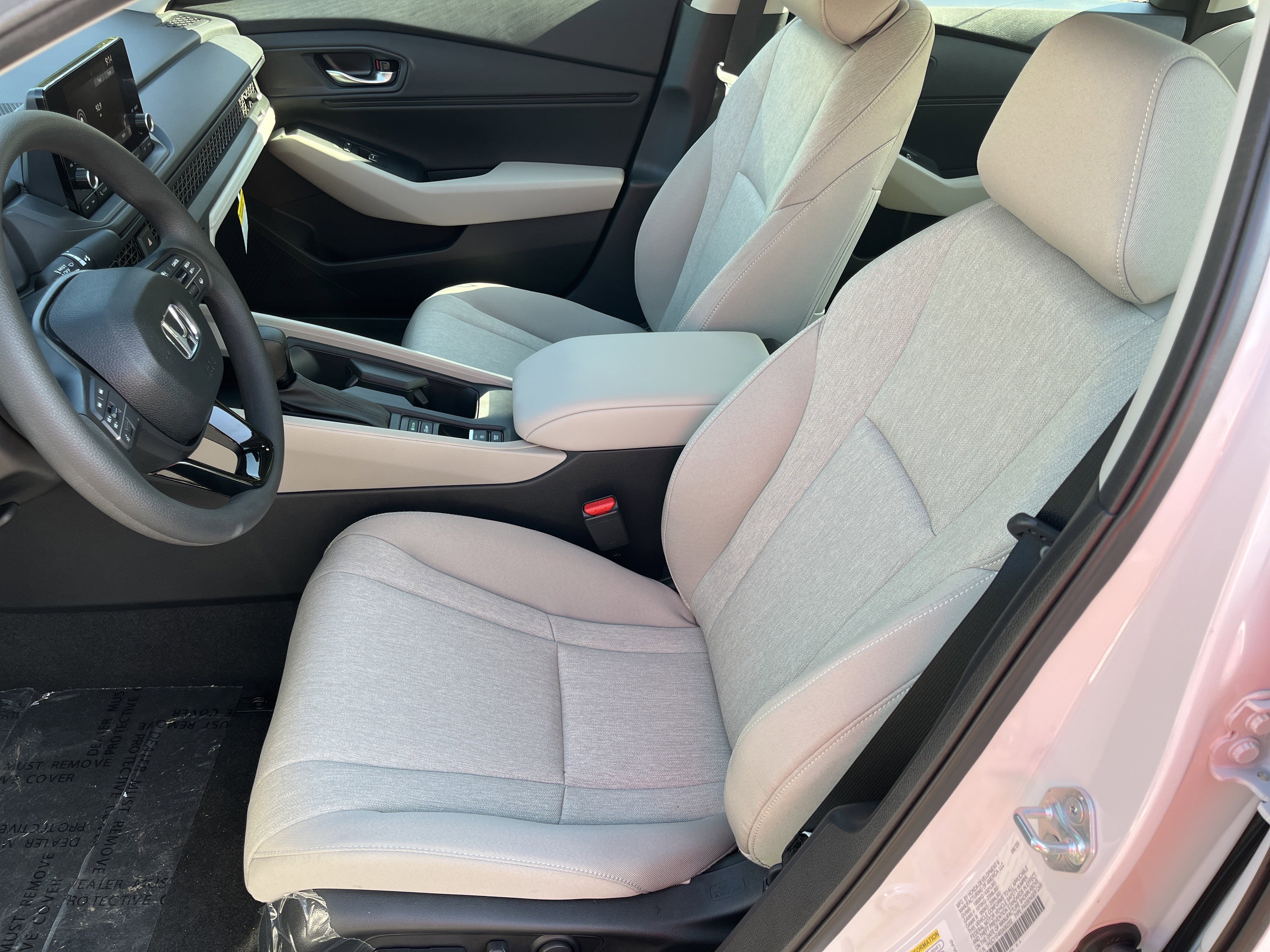 2025 Honda Accord SE - Photo 16