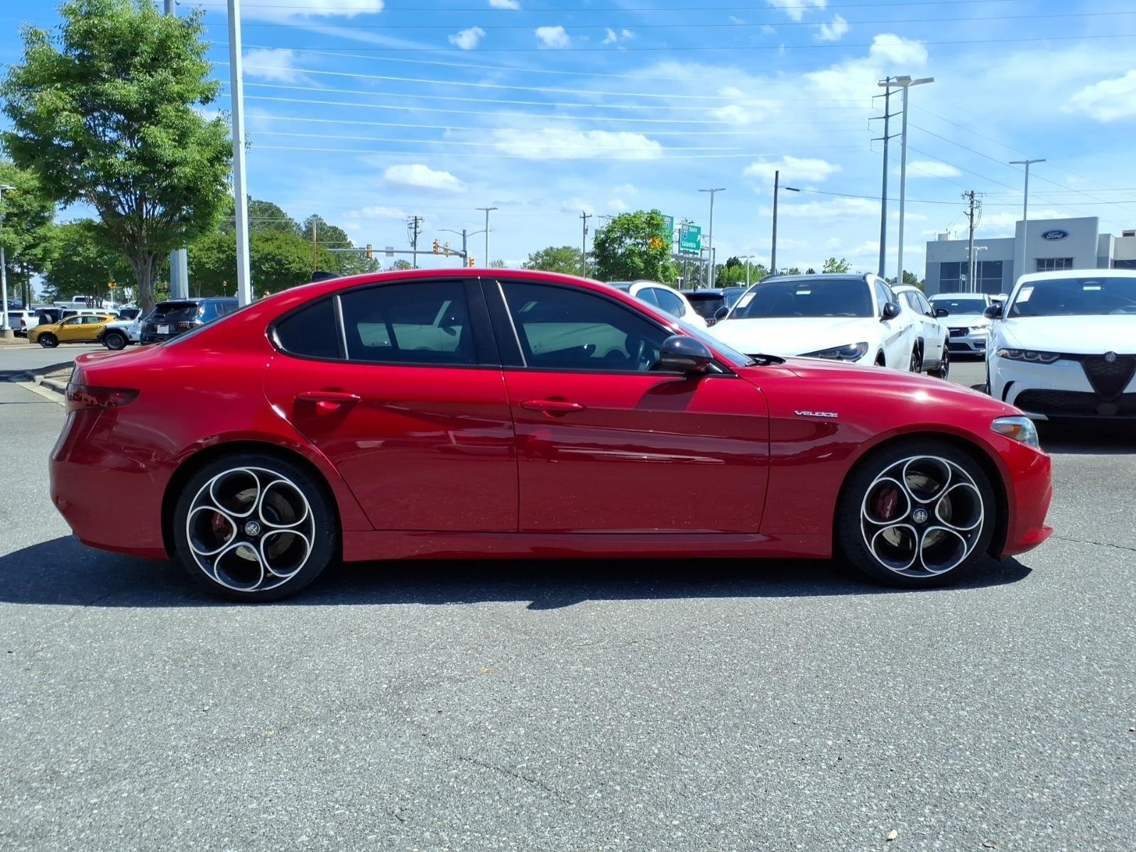 Used 2023 Alfa Rosso Alfa Romeo Veloce image 11