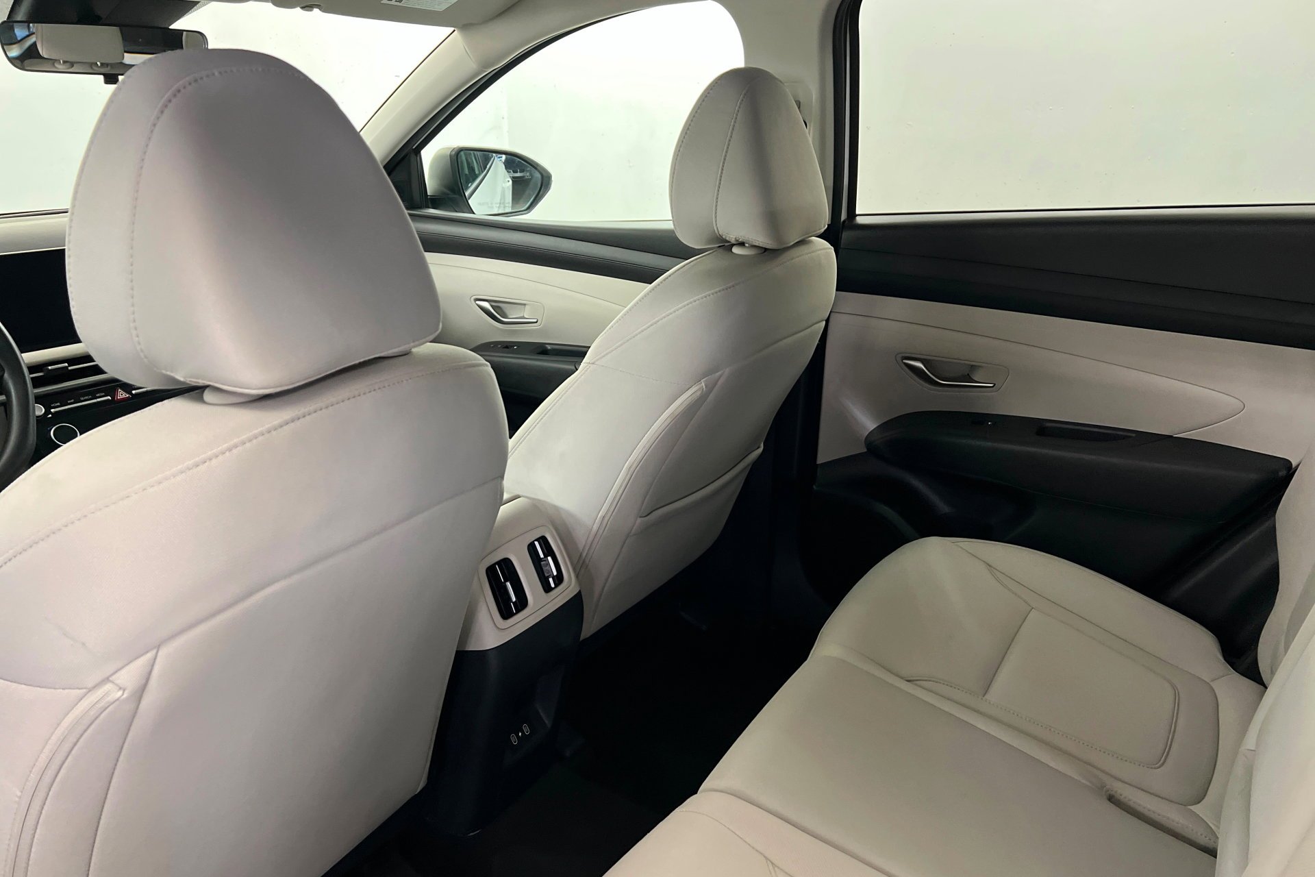Used 2025 Serenity White Pearl Hyundai SEL image 20