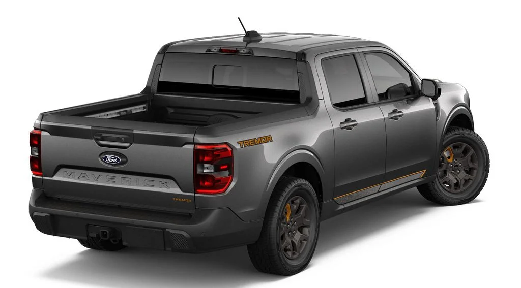 New 2026 CARBONIZED GRAY Ford Tremor image 3