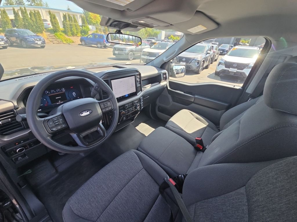 Used 2025 Gray Ford XL image 18