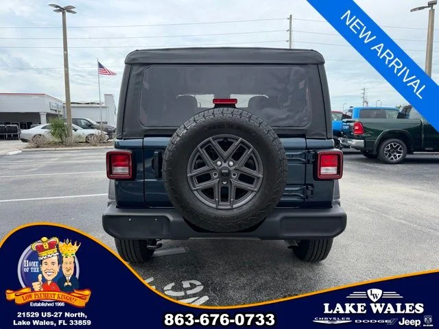Used 2025 Blue Jeep Sport S image 5