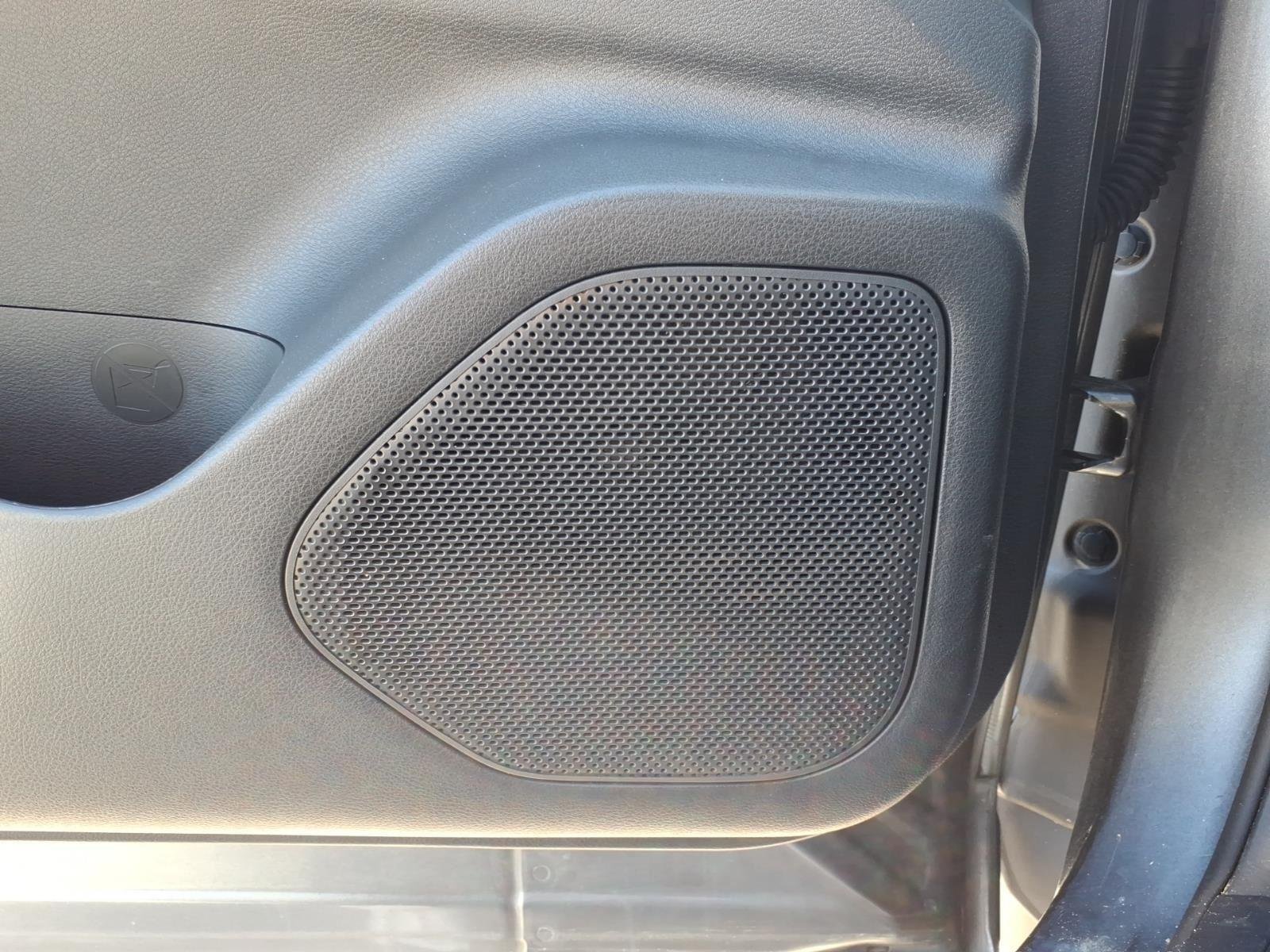 Used 2022 Gun Metallic NISSAN SL image 6