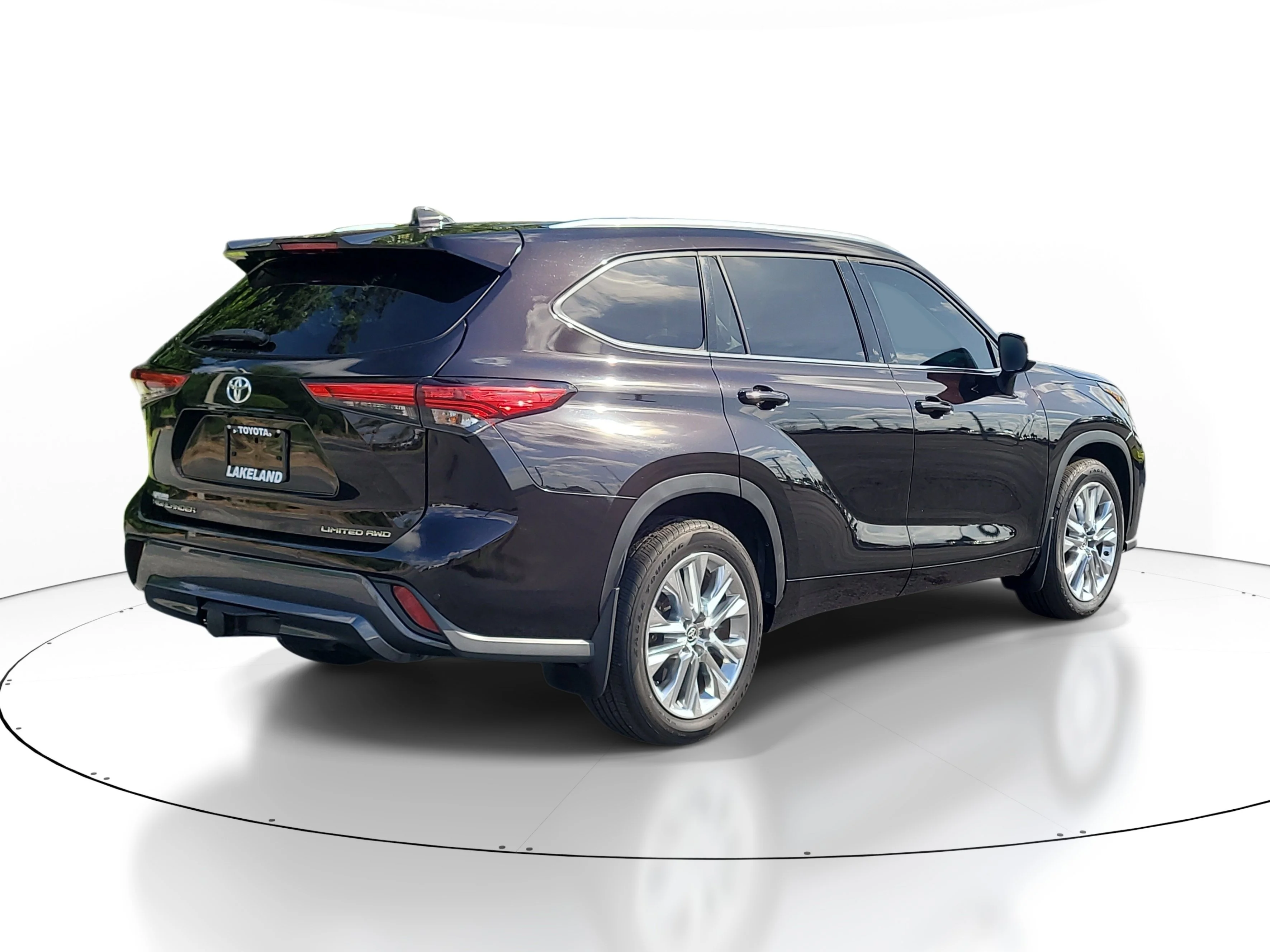 Used 2021 Amber Toyota Limited image 6