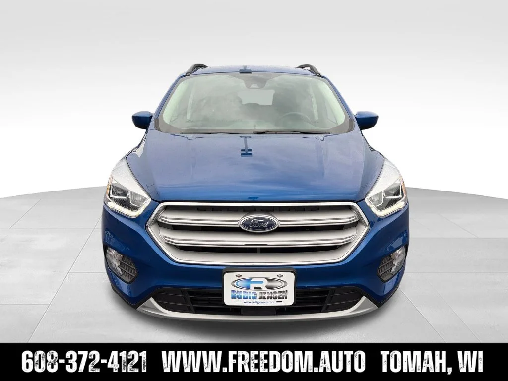 Used 2019 Lightning Blue Metallic Ford SEL image 8