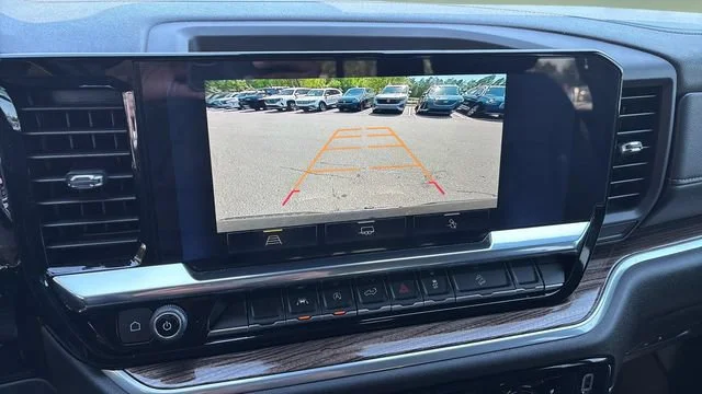 Used 2025 Black Chevrolet LT image 26