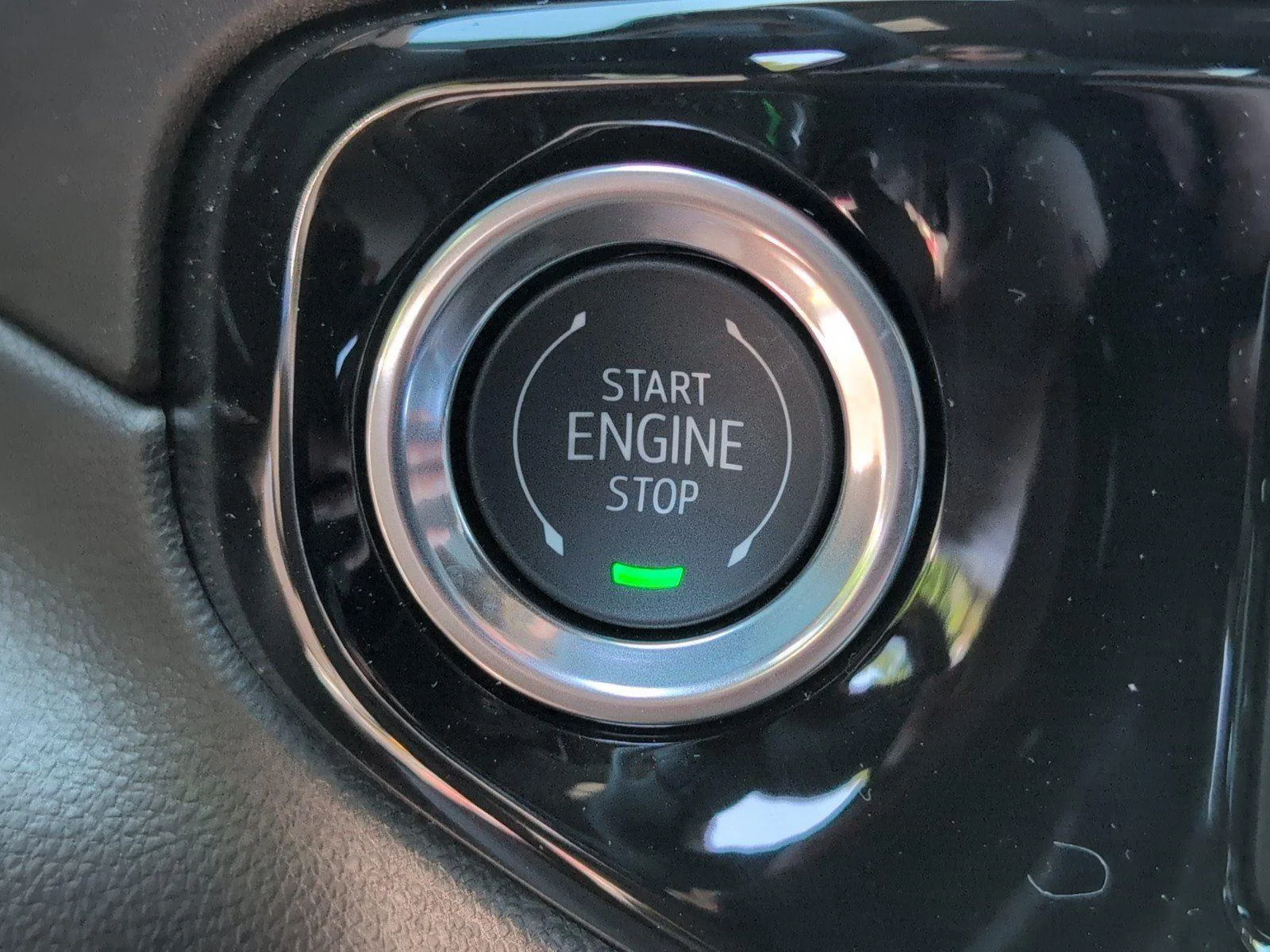 New 2026 Summit White GMC SLT image 28