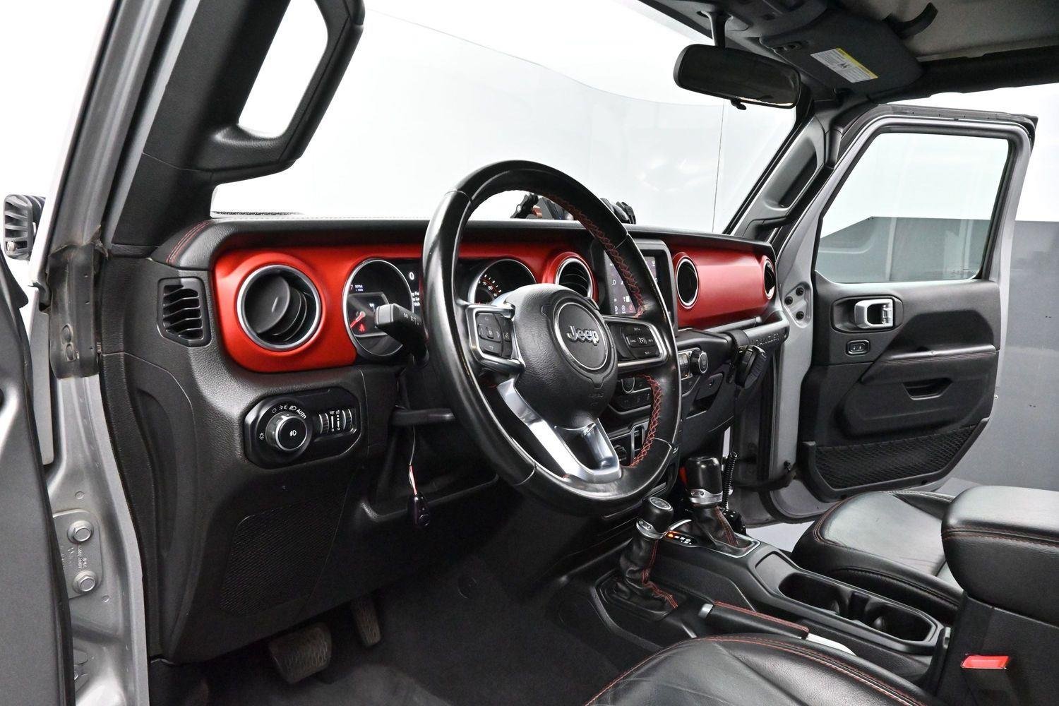 Used 2020 Billet Silver Metallic Clearcoat Jeep Rubicon image 13