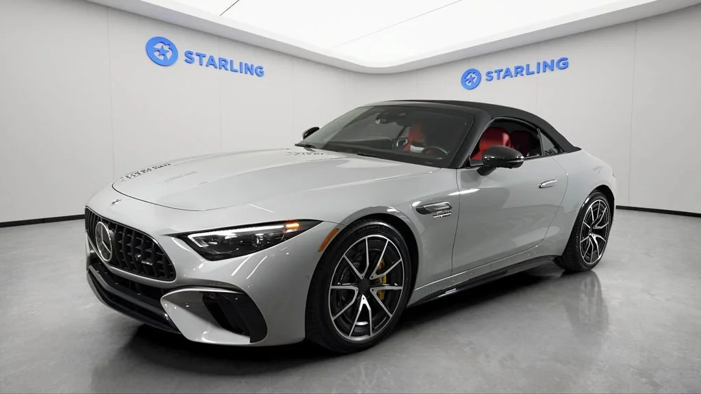 Used 2022 Gray Mercedes-Benz 4MATIC® image 3