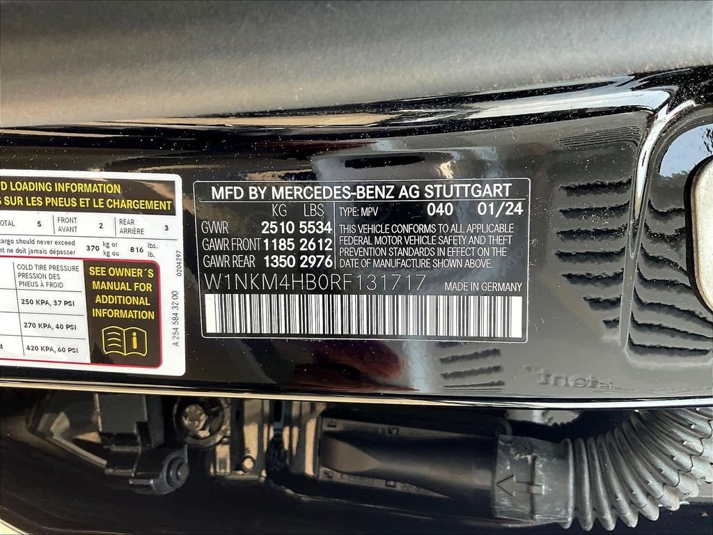 Certified Used 2024 Black Mercedes-Benz GLC 300 image 20