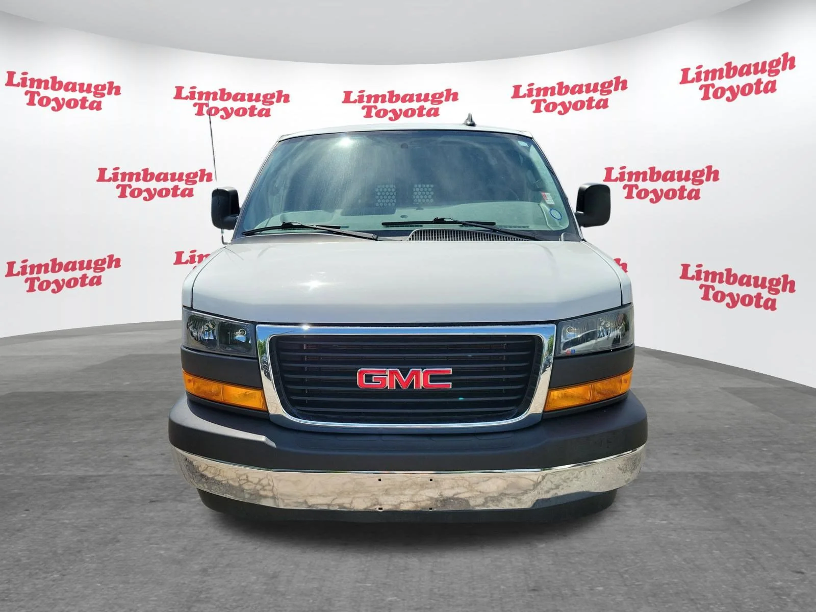 2024 GMC Savana Cargo Work Van - Photo 13