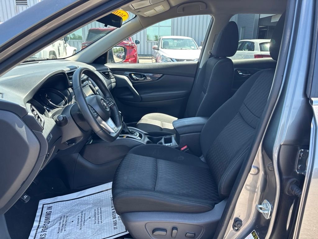 Used 2019 Gray Nissan SV image 19