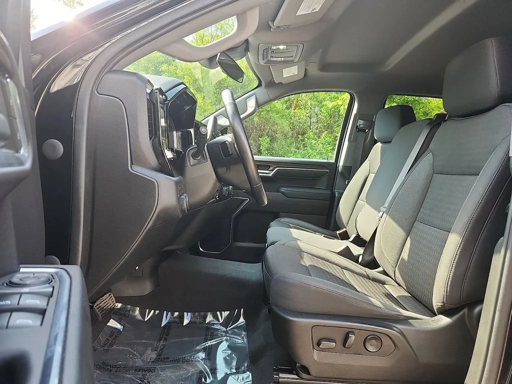 2022 Chevrolet Silverado 1500 LT - Photo 13