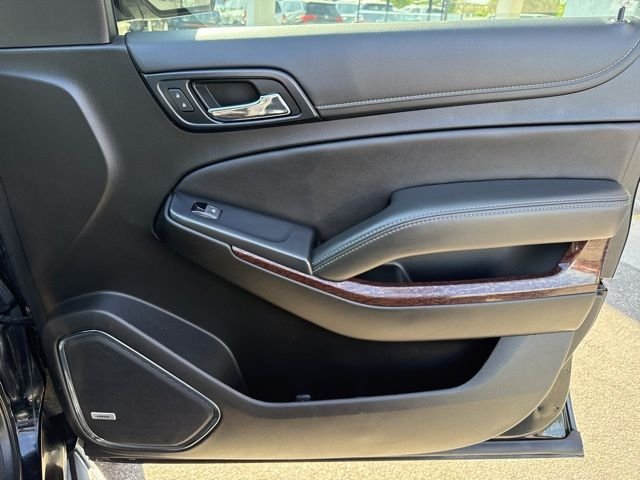 Used 2020 Black GMC SLT image 12