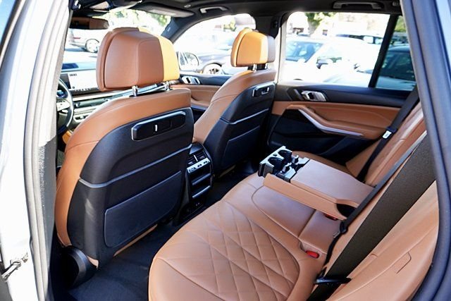 Used 2026 Gray BMW sDrive40i image 19