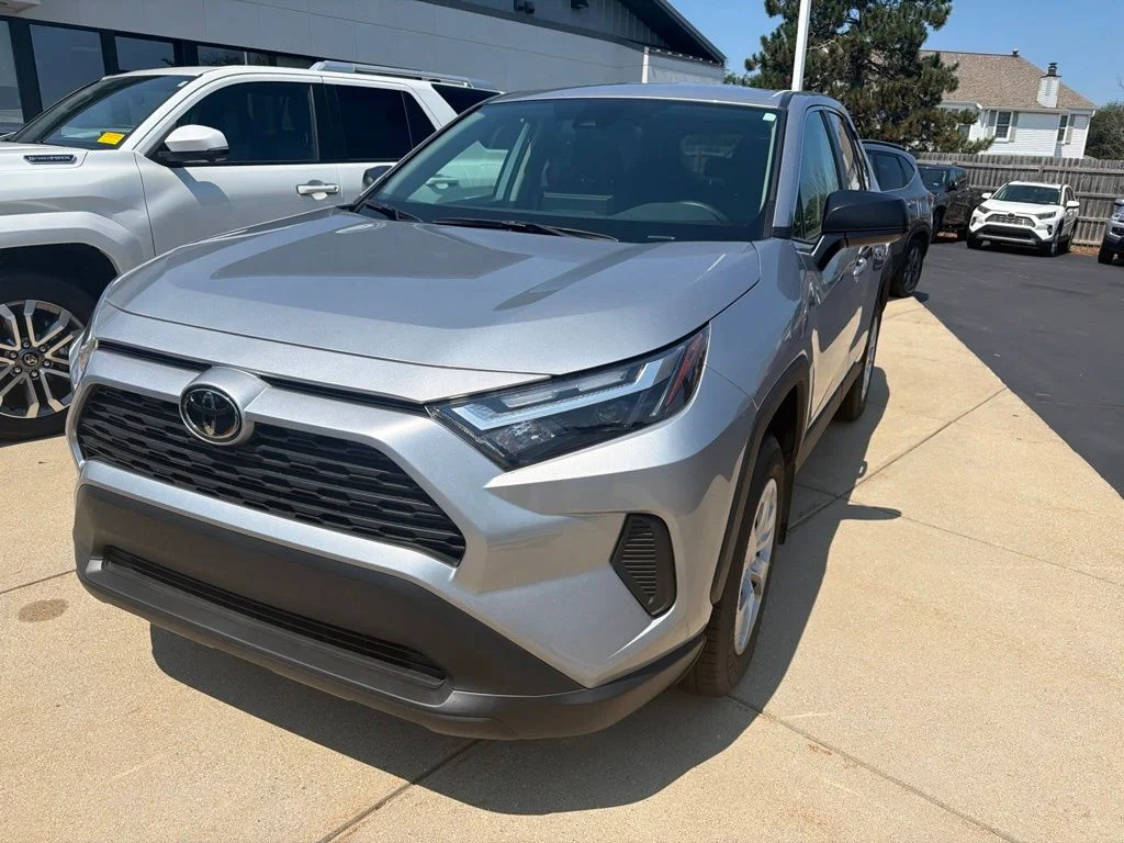 Used 2025 Silver Toyota LE image 6