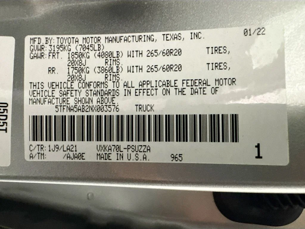 Used 2022 Silver Toyota Platinum image 33