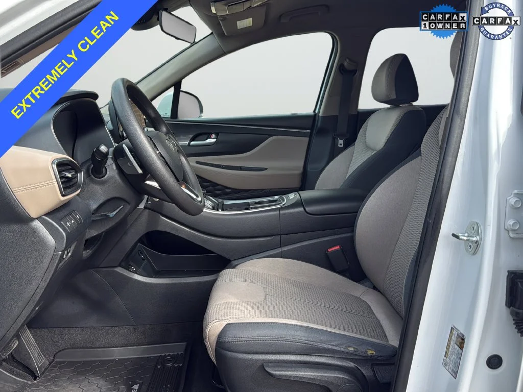 Used 2023 White Hyundai SE image 10