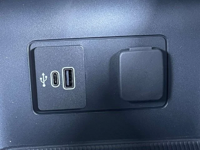 New 2027 Black Ford Active image 24