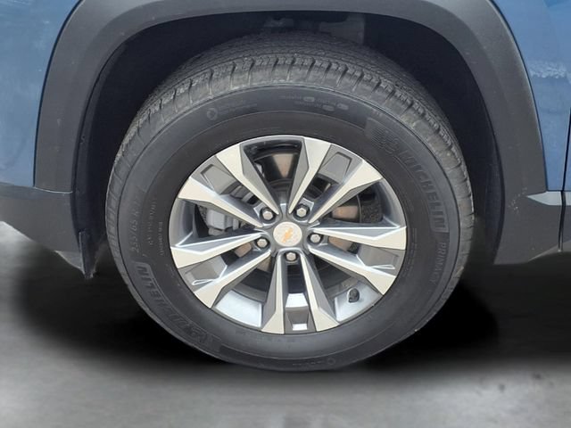 Used 2026 Lakeshore Blue Metallic Chevrolet LT image 21