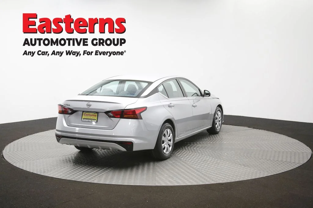 Used 2023 Silver Nissan 2.5 S image 38