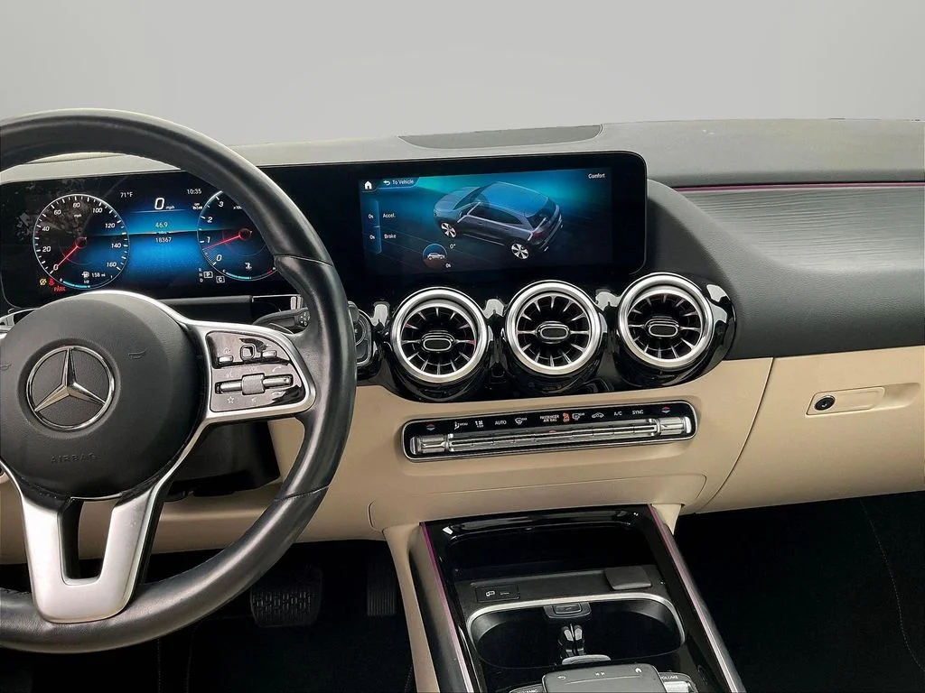 Used 2023  Mercedes-Benz GLA 250 image 11