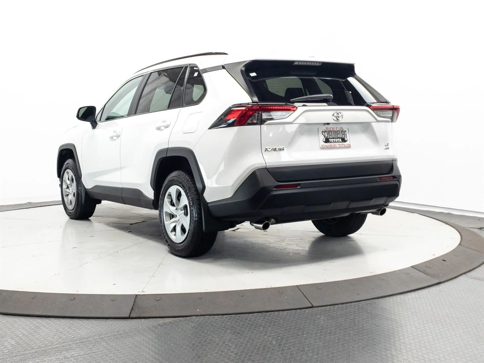 Used 2019 White Toyota LE image 8