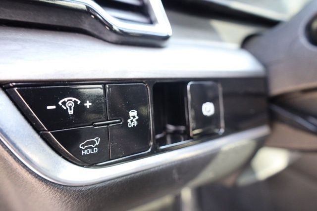 Used 2024 Green Kia X-Line image 19