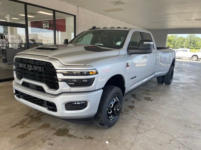New 2026 Silver-Zynith Exterior Paint RAM Laramie image 2