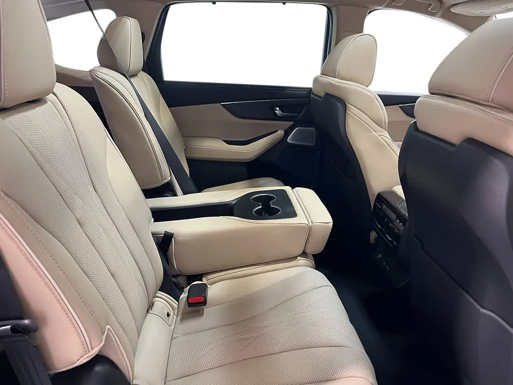 New 2026 Platinum White Pearl Acura w/Advance Package image 39