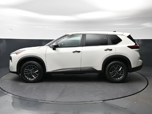 Used 2024 Glacier White Nissan S image 8